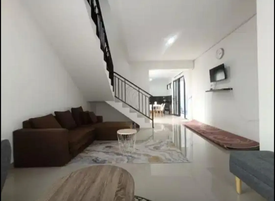 Rumah Mewah Hook Siap Huni Dengan Kolam Renang di Setiabudi Regency - Gambar 5