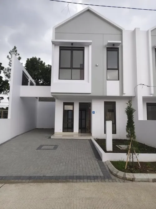 Rumah Baru 2 Lantai Gaya Modern di kawasan elite Komplek Batununggal Indah