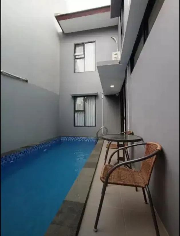 Rumah Mewah Hook Siap Huni Dengan Kolam Renang di Setiabudi Regency - Gambar 8