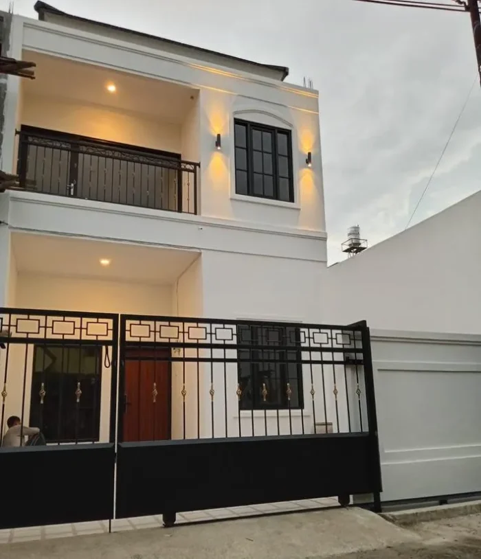 Rumah Baru Ready 2 Lantai Di Komplek Kopo Permai