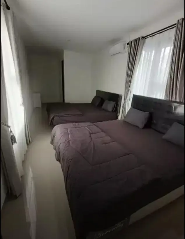 Rumah Mewah Hook Siap Huni Dengan Kolam Renang di Setiabudi Regency - Gambar 9