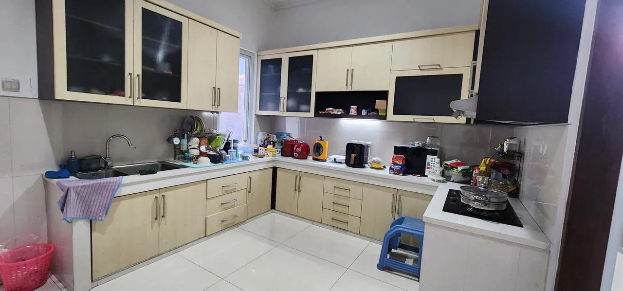 Rumah Mewah Strategis include Private Pool Di Setiabudi - Gambar 6